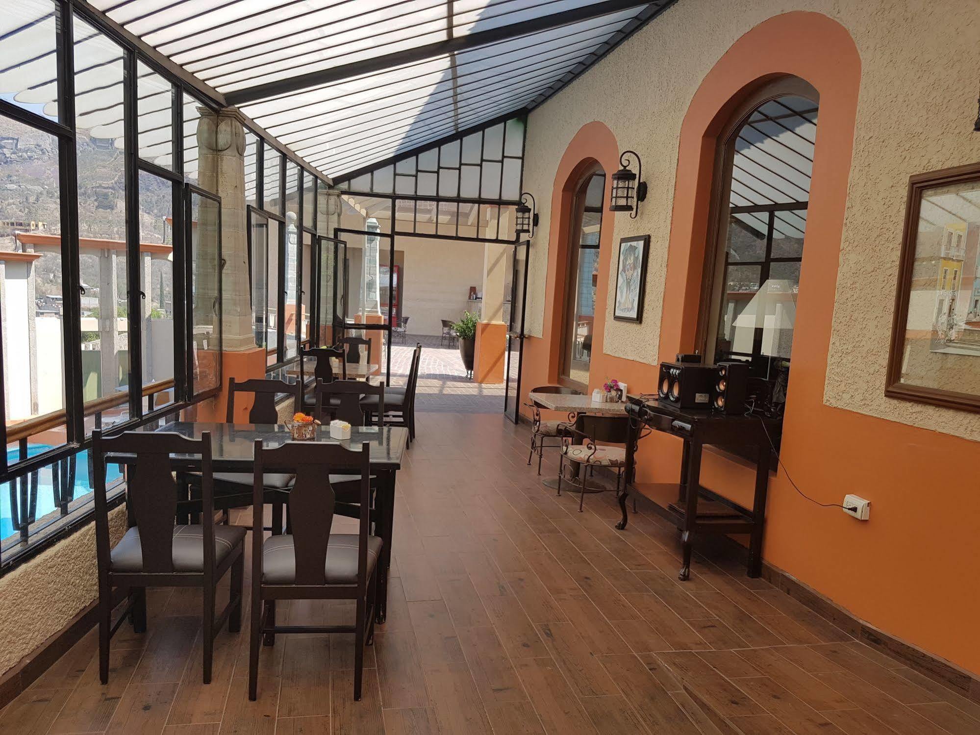 Hotel Paseo De La Presa 과나후아토 외부 사진